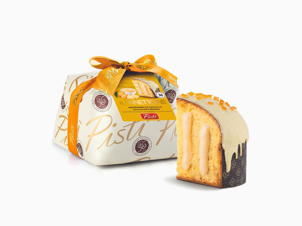 panettone farcito di crema al mandarino di ciaculli ricoperto di cioccolato bianco